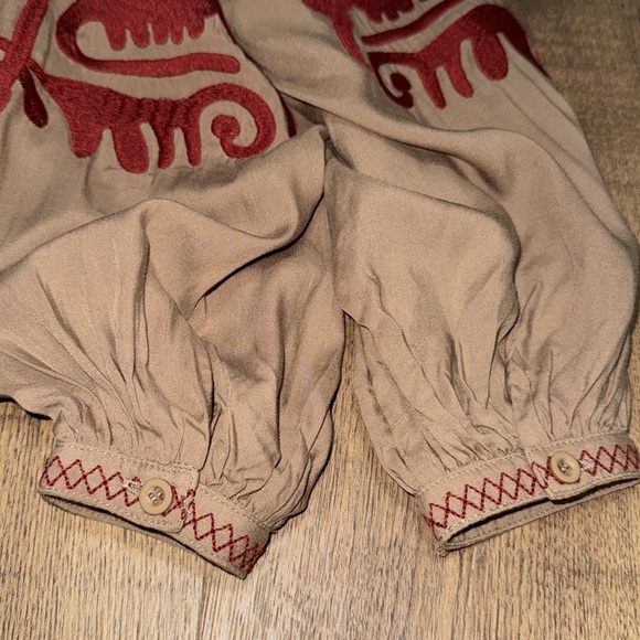 Layerz Clothing.Embroidered Boho Blouse - Red and Tan - Picture 5 of 6